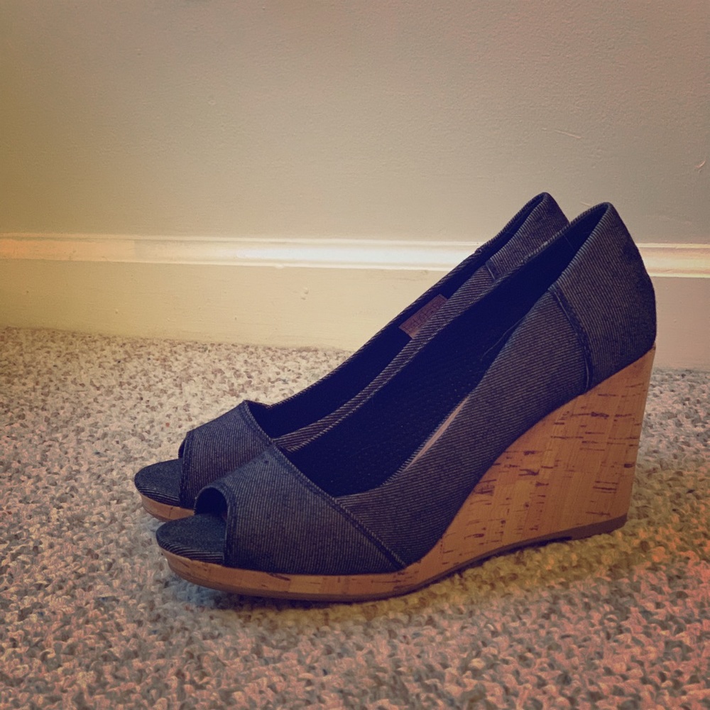 Toms wedges